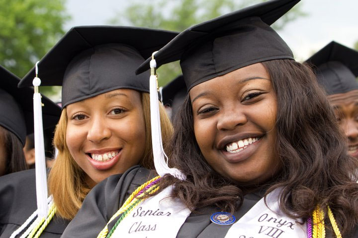 5 Good Reasons for High Schoolers to Consider Going to College